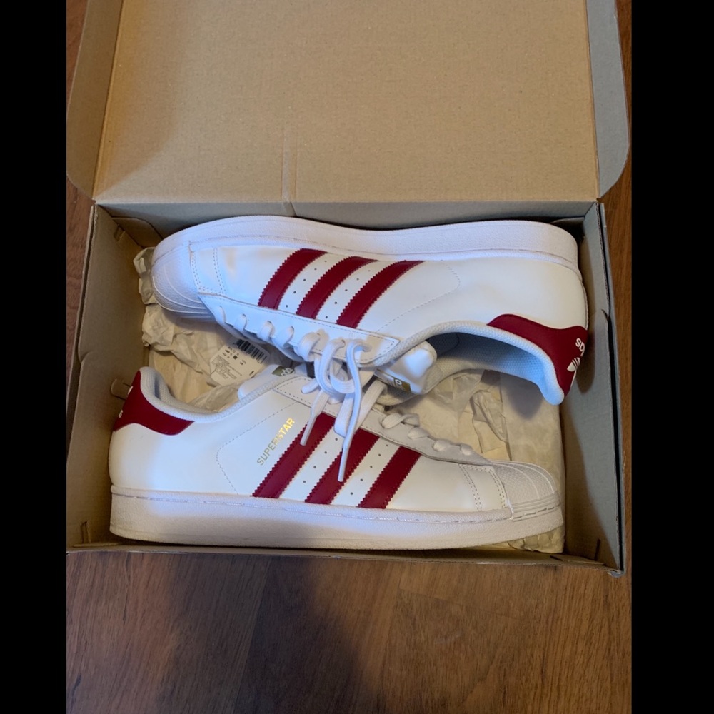 Adidas Superstars size US 11